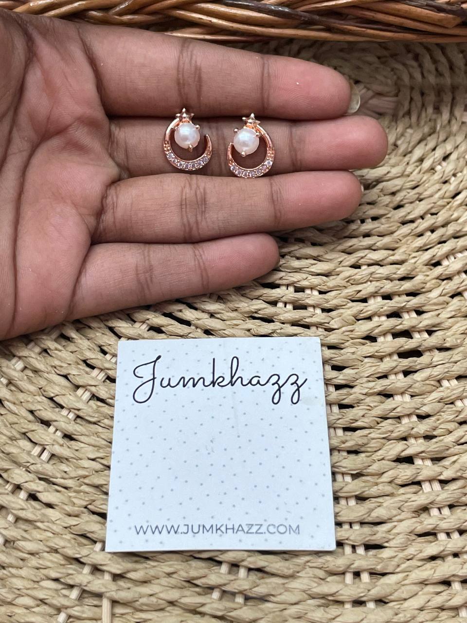 Pearl Stud JAD311