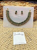 Short necklace JNC119