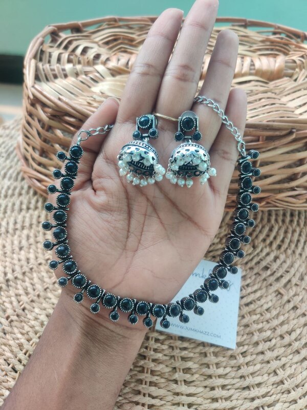 neckpiece with jumkha JNC144