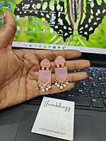 Stud JST440