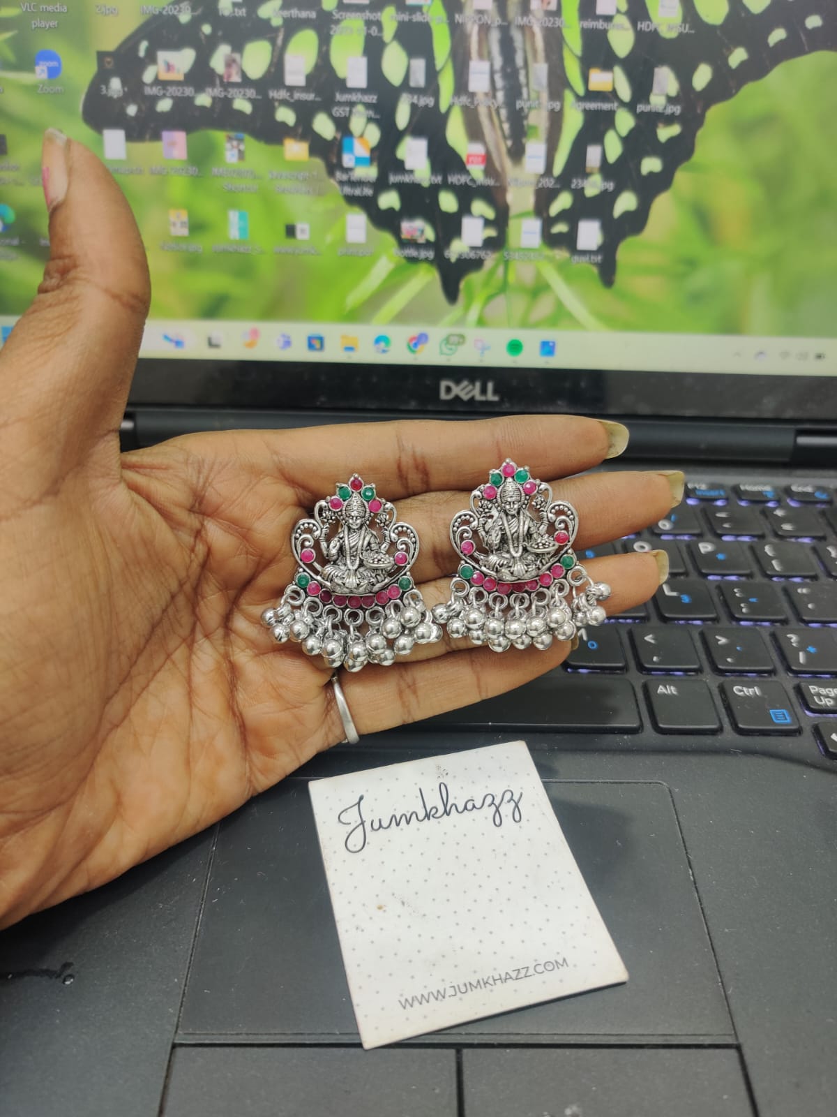 Lakshmi stud JST563