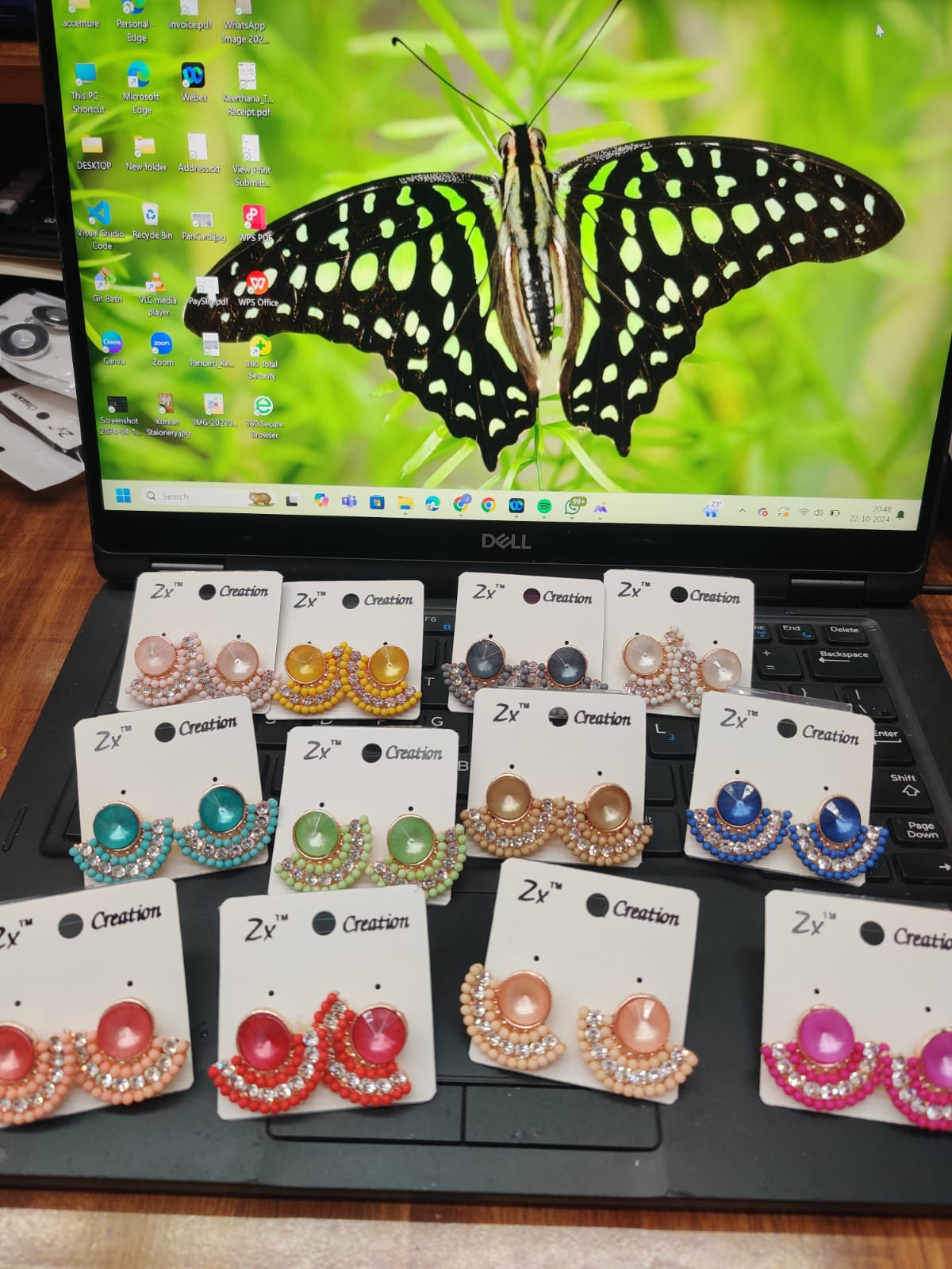 Matte Stud JST624